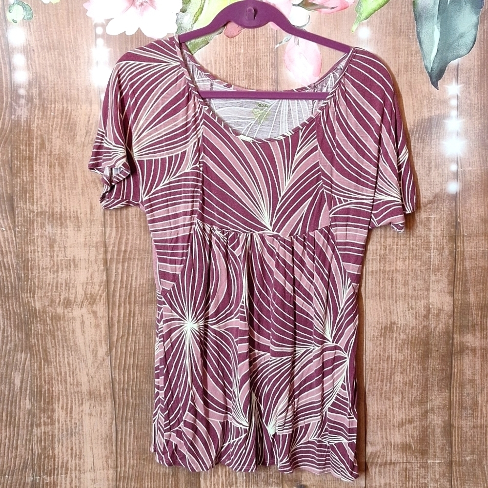 Mossimo Purple And White Short Sleeve Top Small